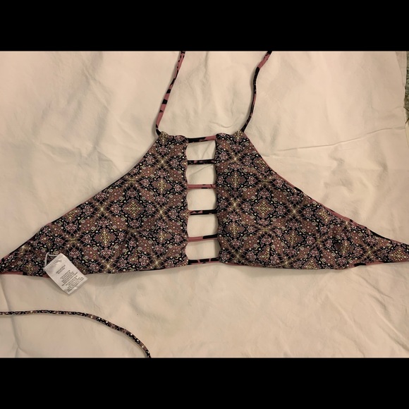 O’Neill High Neck Bikini Top - Picture 2 of 3